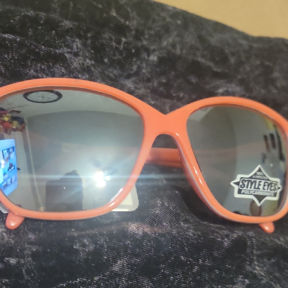 Style Eyes Orange Sunglasses